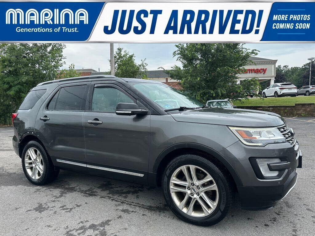 2017 FORD Explorer