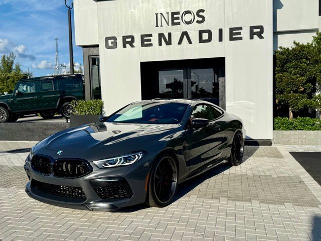 2022 BMW M8