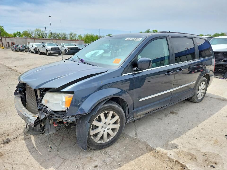 2014 CHRYSLER Town and Country