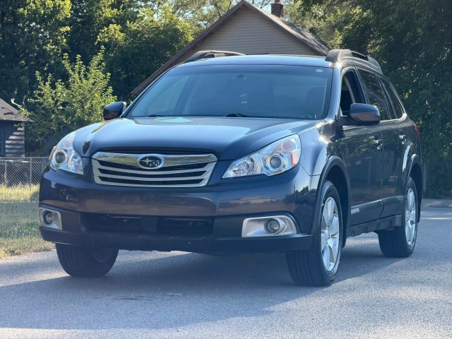 2012 SUBARU Outback