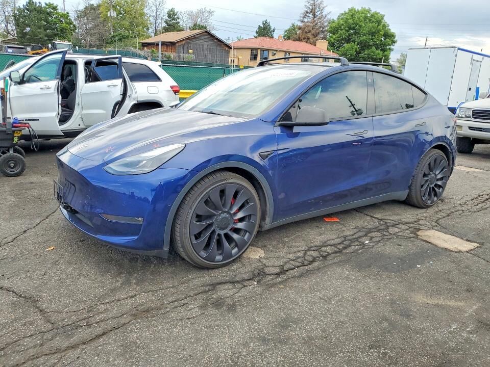 2022 TESLA Model Y