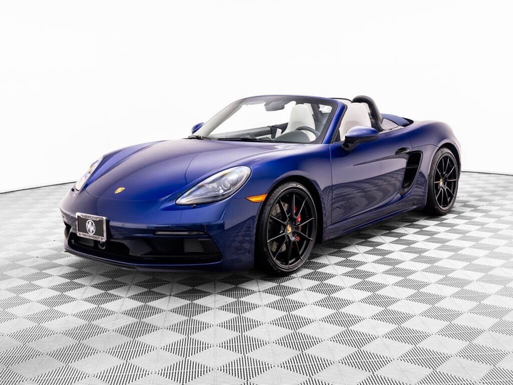 2023 PORSCHE 718