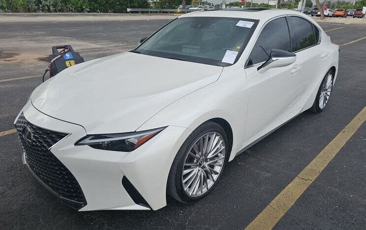 2023 LEXUS IS