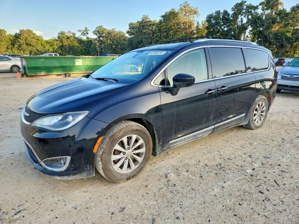 2019 CHRYSLER Pacifica