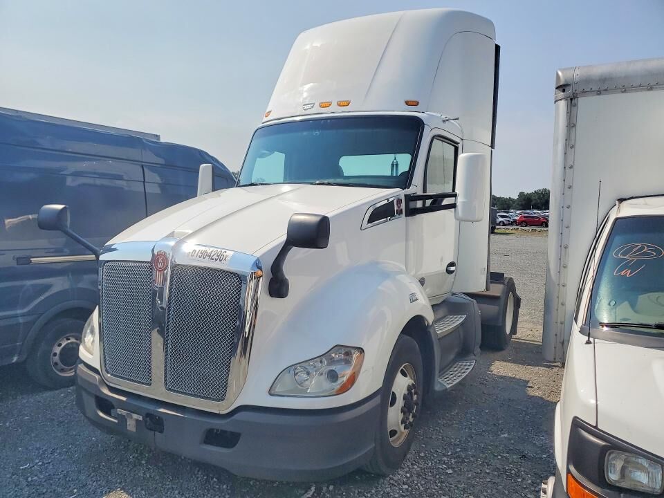 2018 KENWORTH T680