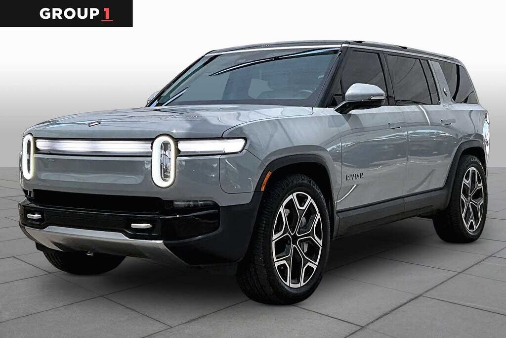 2025 RIVIAN R1S