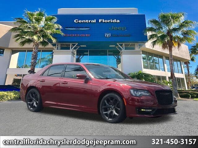 2021 CHRYSLER 300