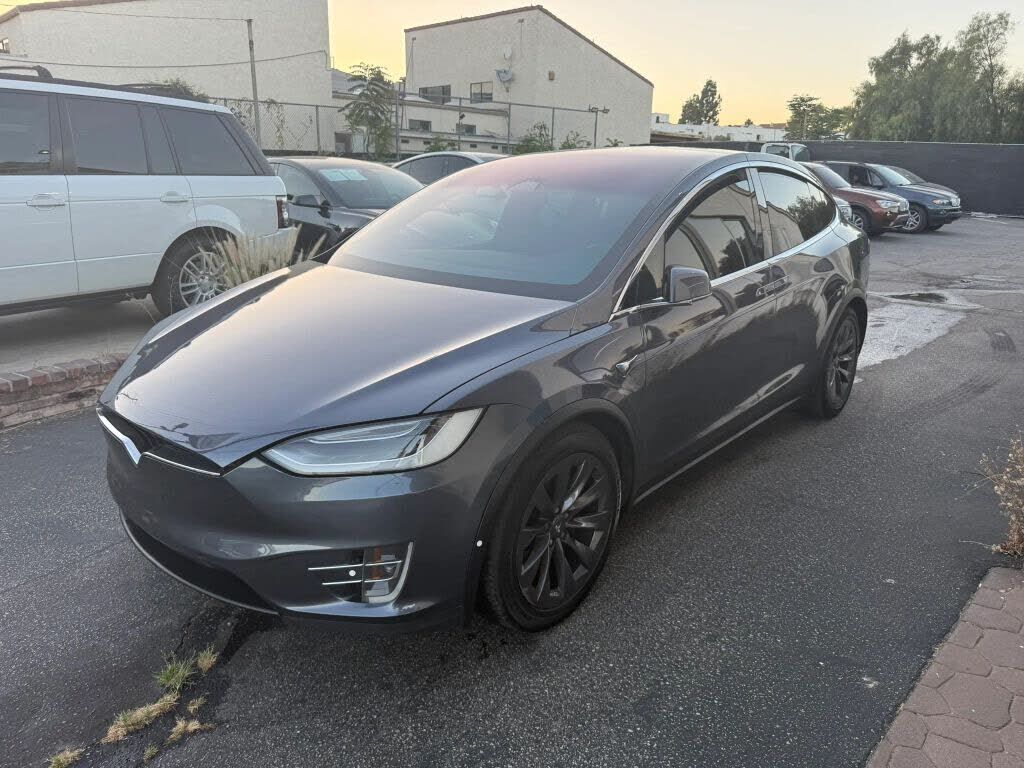 2018 TESLA Model X