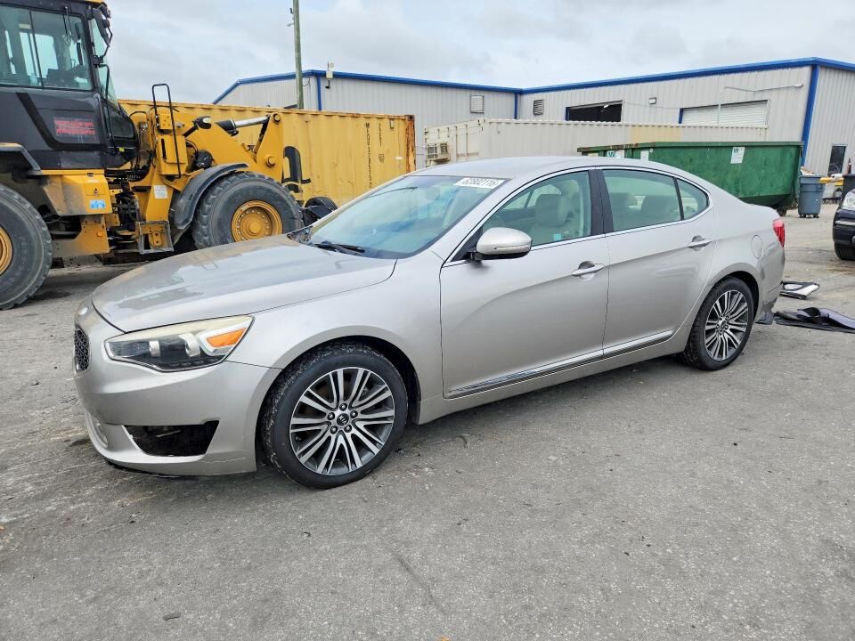 2014 KIA Cadenza