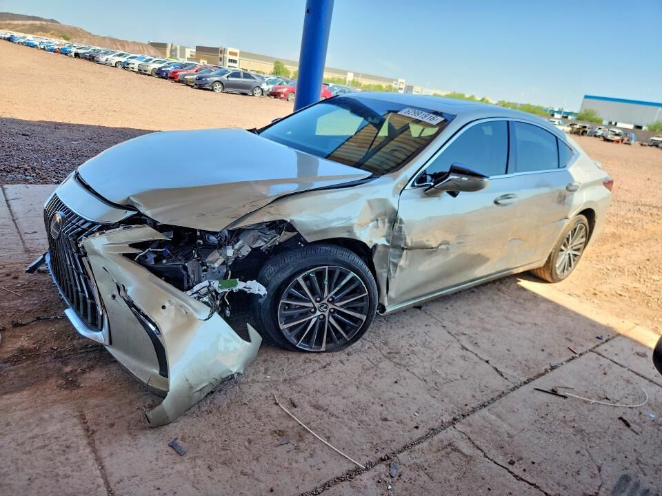 2025 LEXUS ES