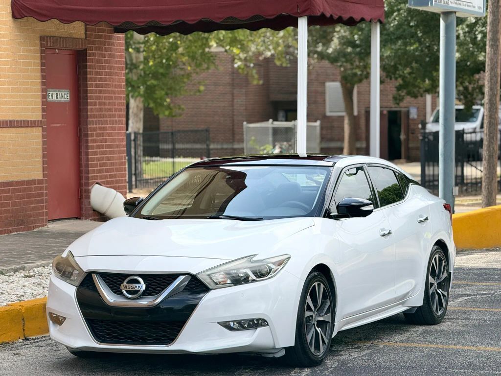 2017 NISSAN Maxima