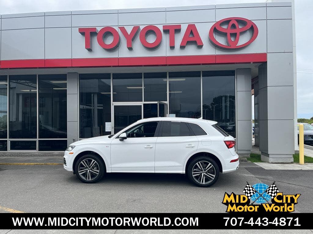 2020 AUDI Q5 e