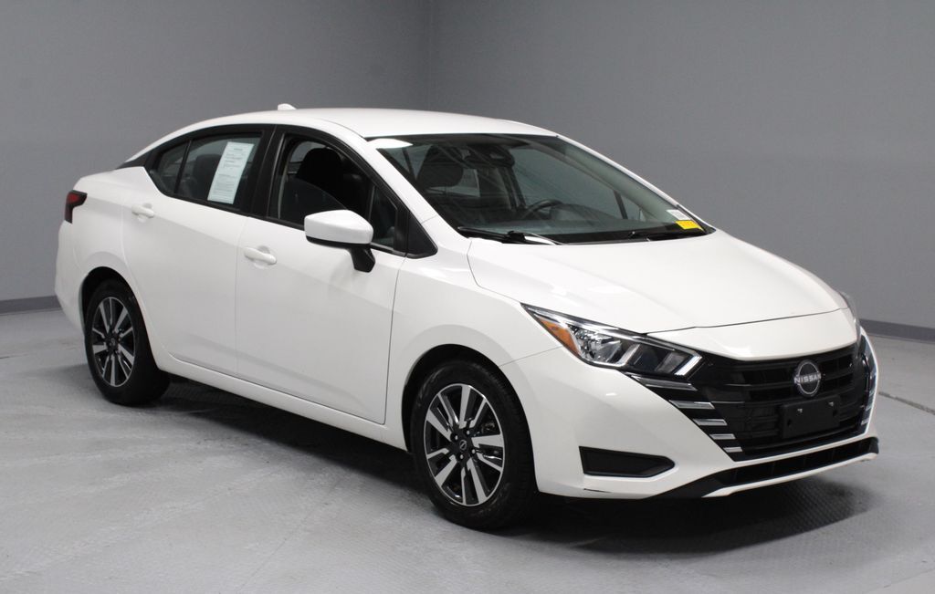 2024 NISSAN Versa
