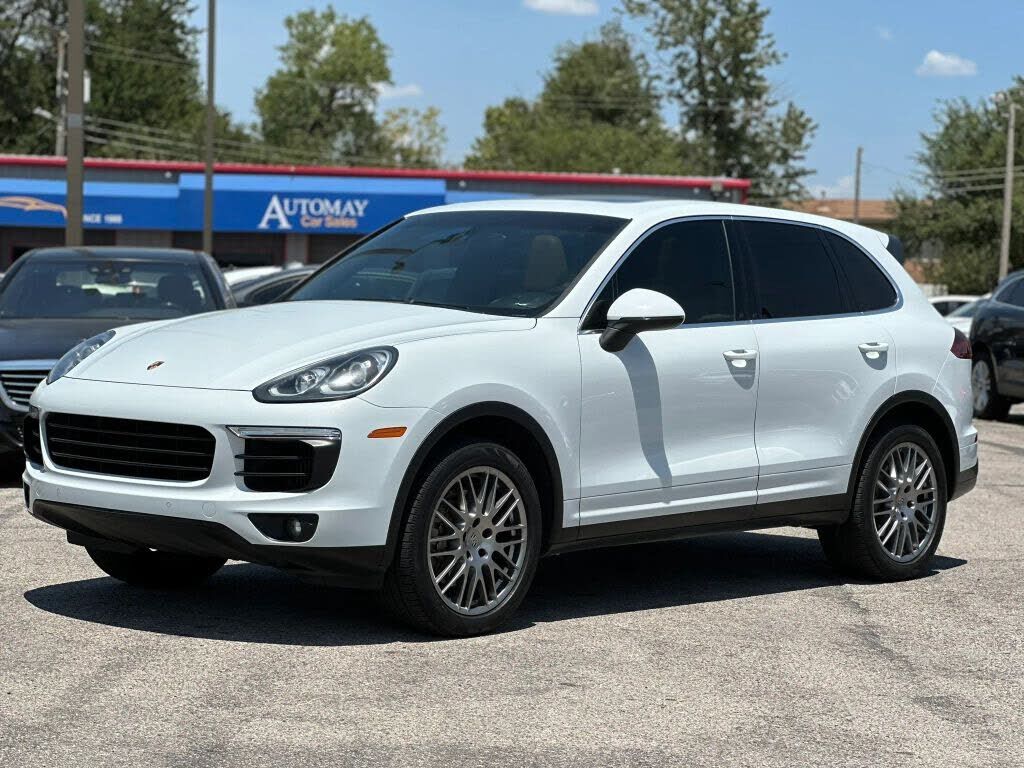 2015 PORSCHE Cayenne