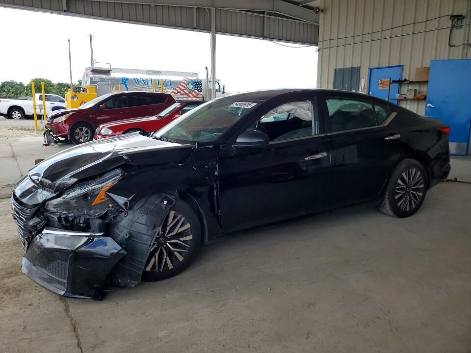 2024 NISSAN Altima