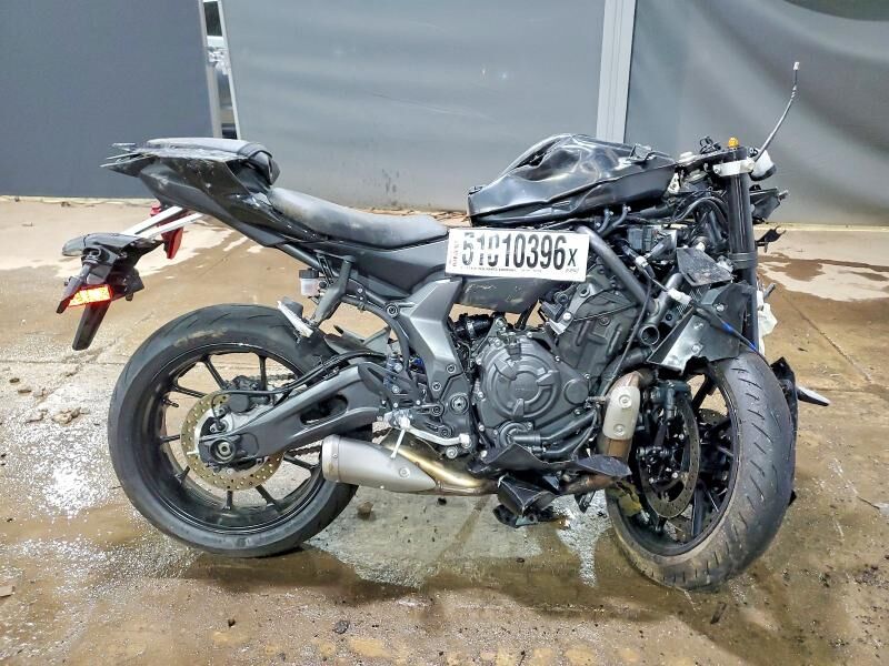 2025 YAMAHA YZF