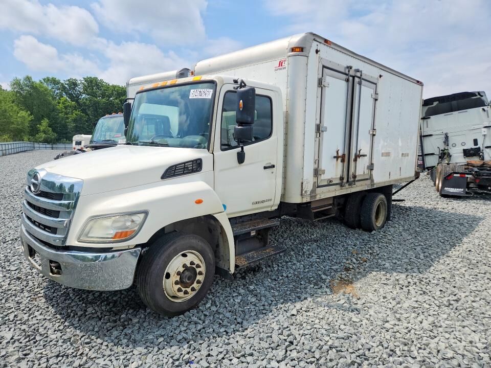 2013 HINO Incomplete Vehicle