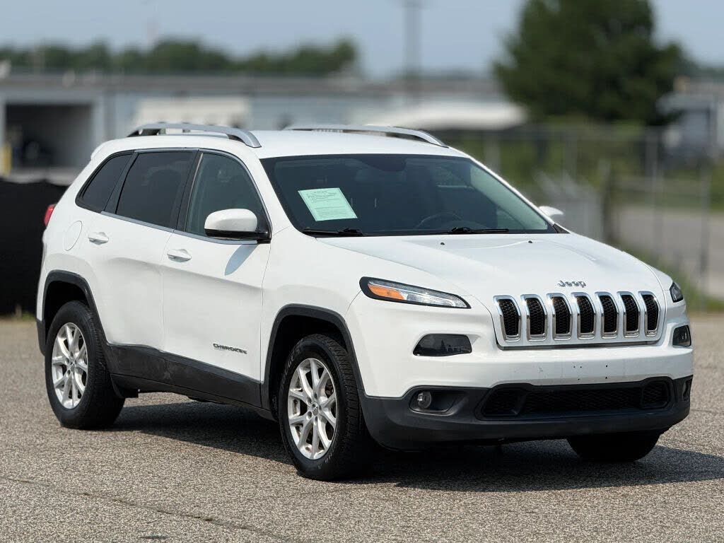 2017 JEEP Cherokee