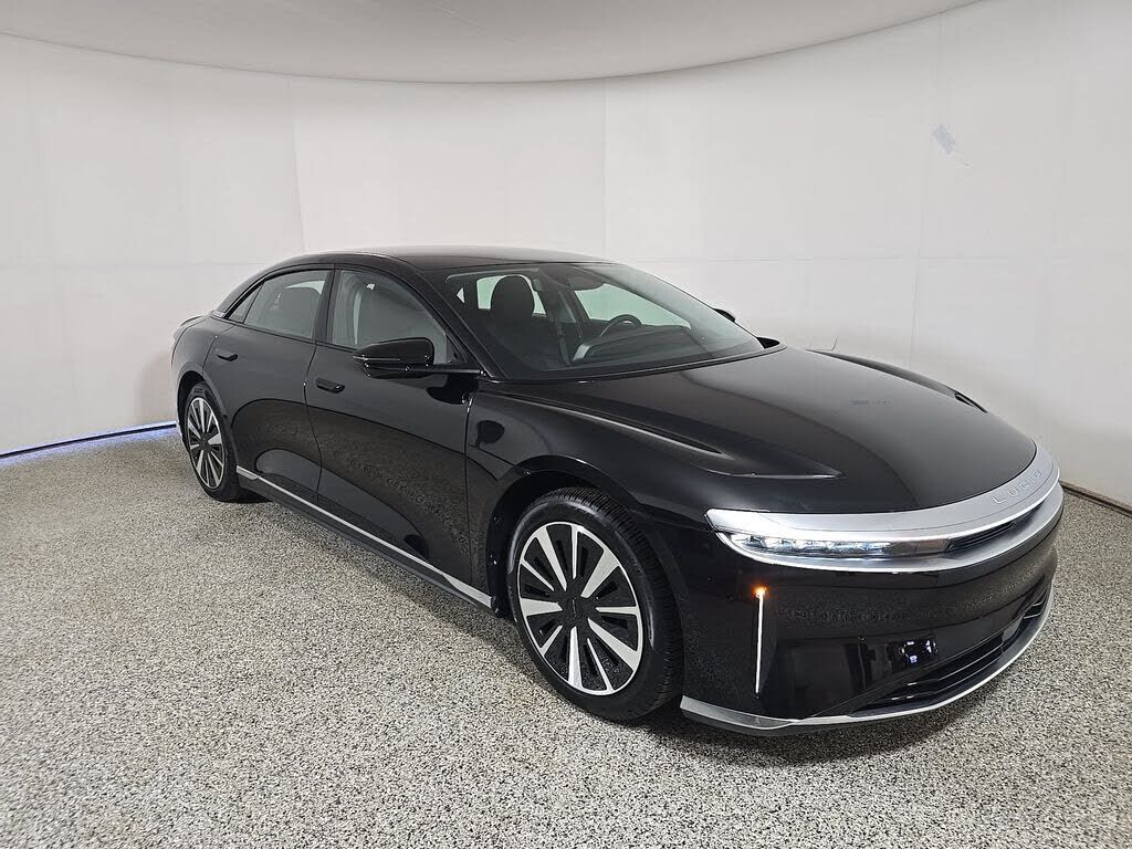 2025 LUCID Air