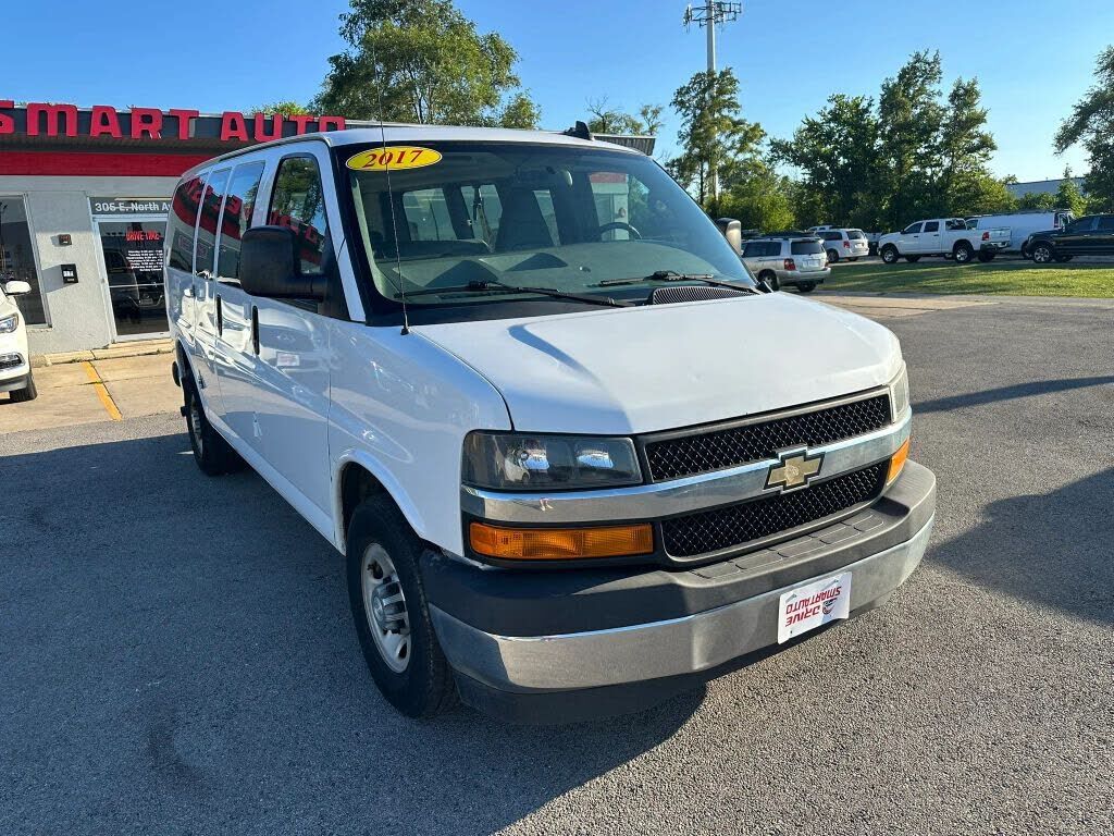 2017 CHEVROLET Express