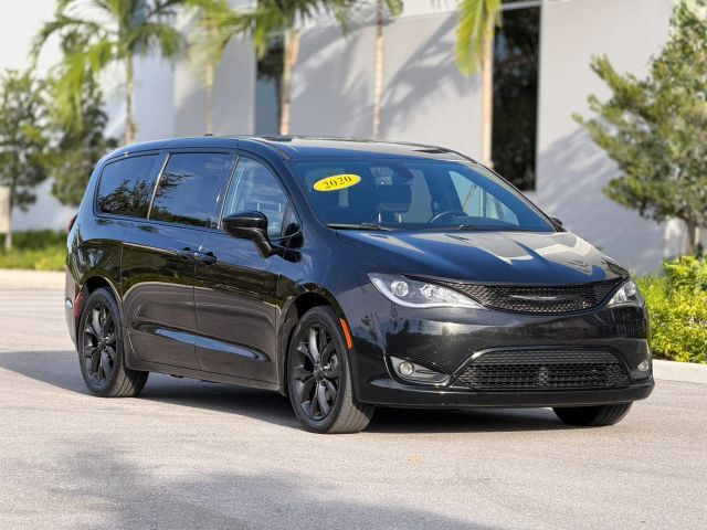2020 CHRYSLER Pacifica