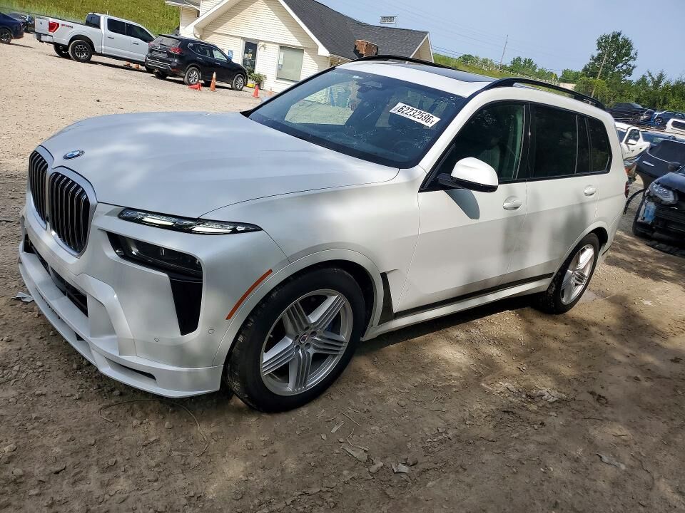 2025 BMW X7
