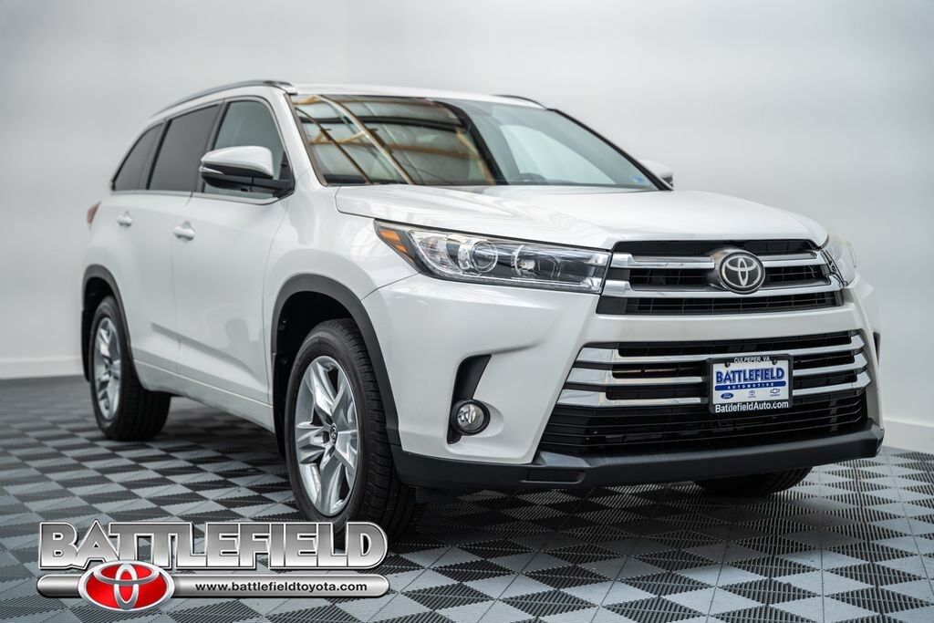 2017 TOYOTA Highlander