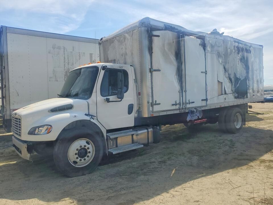 2022 FREIGHTLINER M2