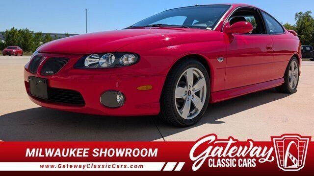 2004 PONTIAC GTO