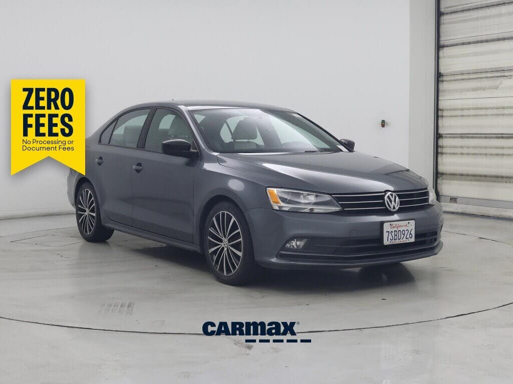 2016 VOLKSWAGEN Jetta