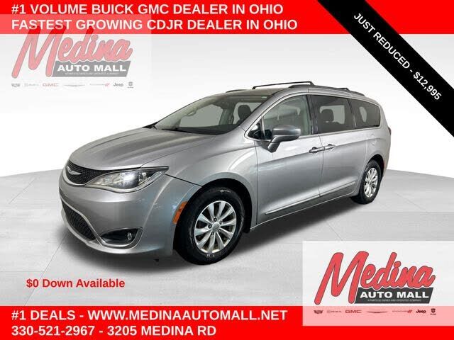 2017 CHRYSLER Pacifica