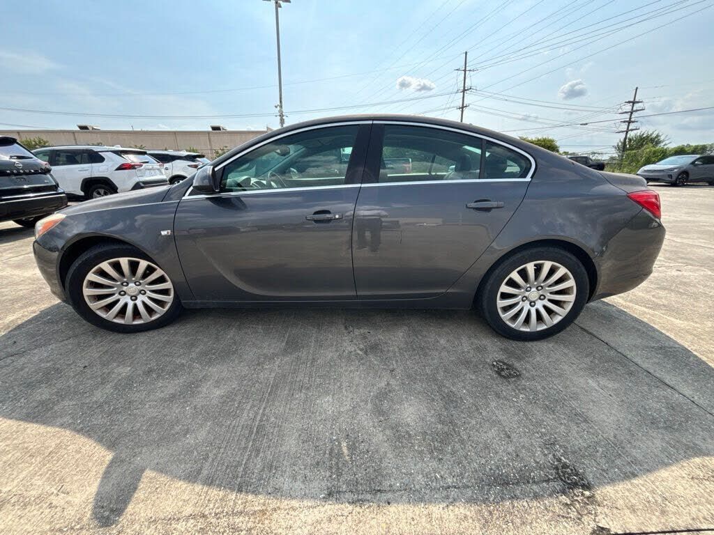 2011 BUICK Regal