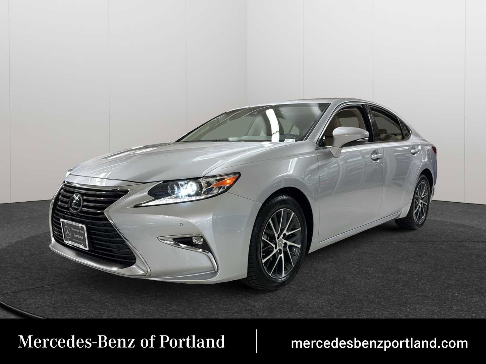 2016 LEXUS ES