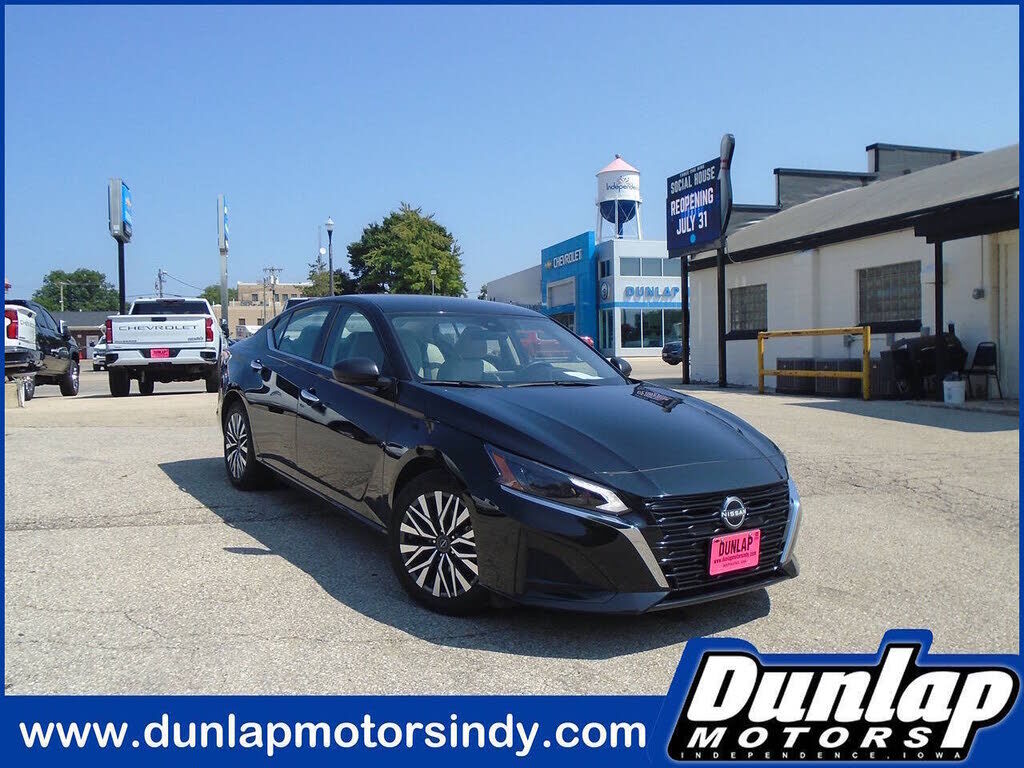 2025 NISSAN Altima