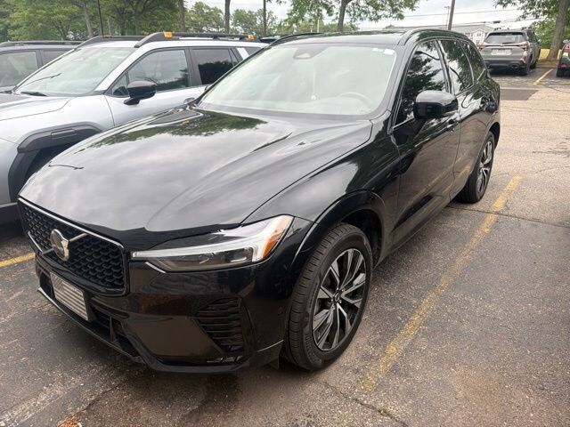 2025 VOLVO XC60