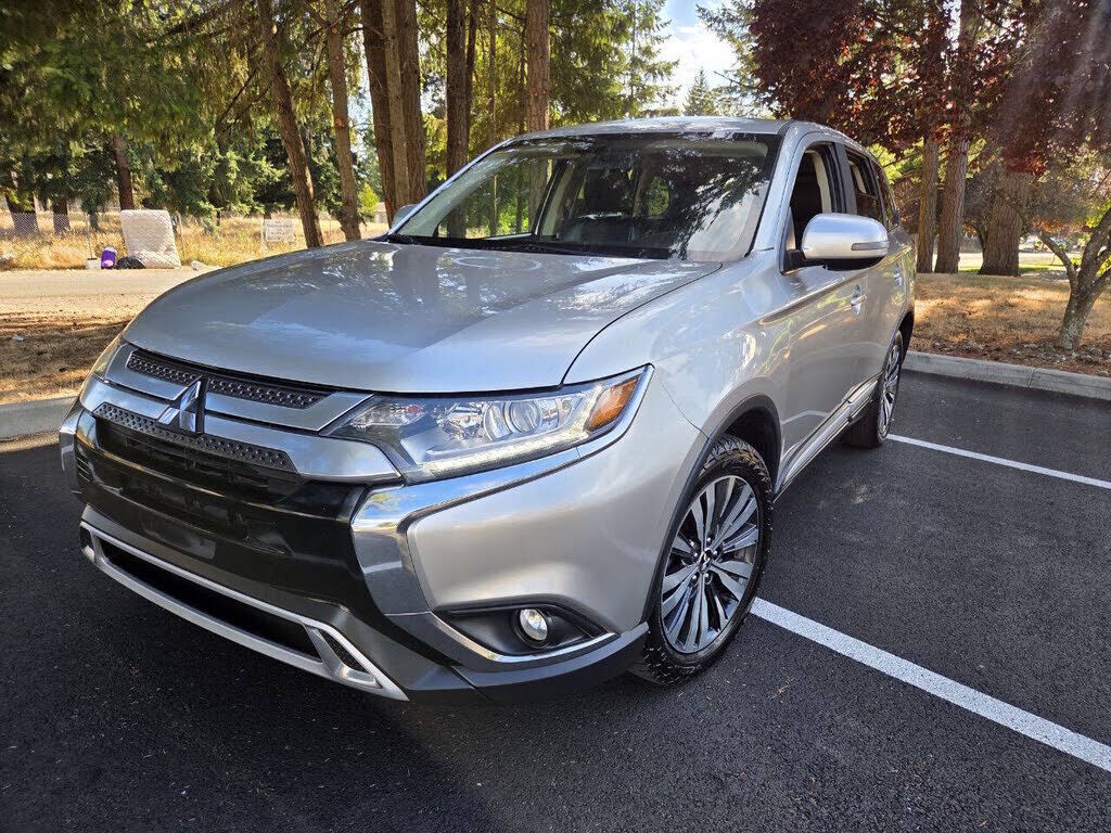 2019 MITSUBISHI Outlander