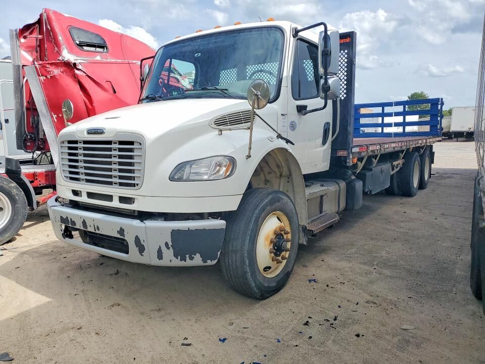 2016 FREIGHTLINER M2