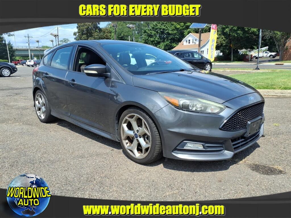 2016 FORD Focus