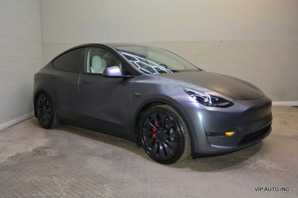 2022 TESLA Model Y