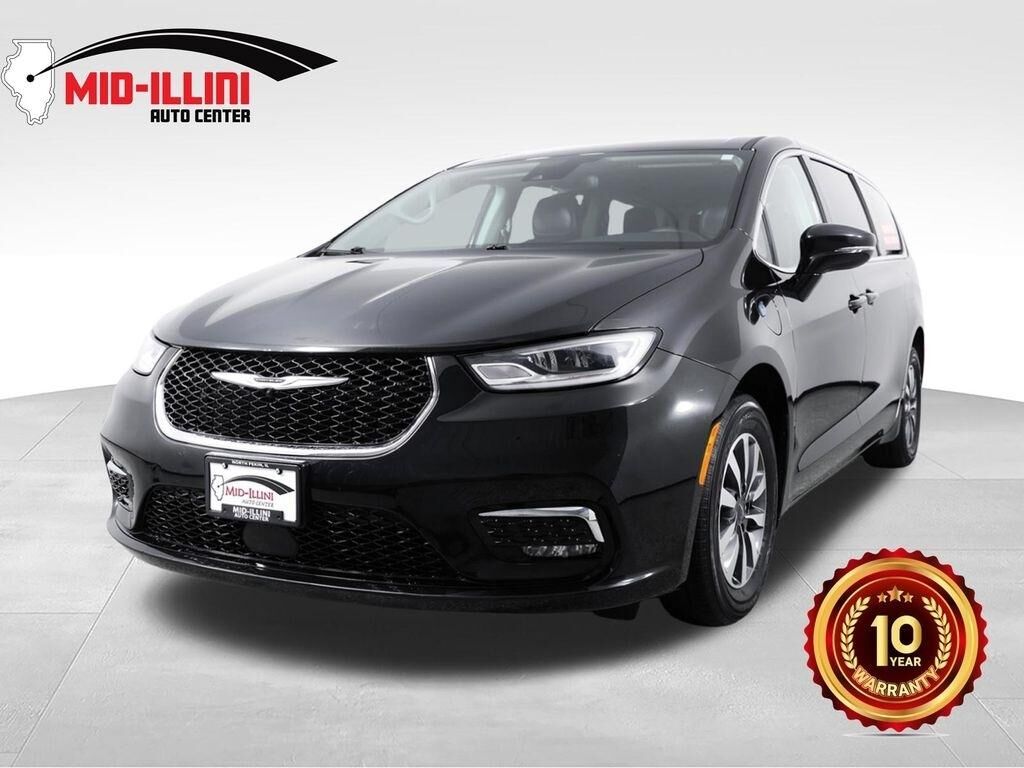 2022 CHRYSLER Pacifica