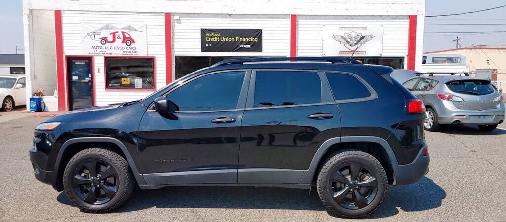 2017 JEEP Cherokee