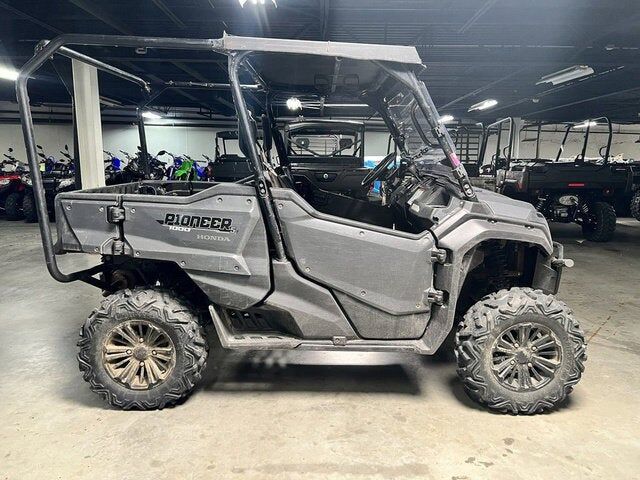 2016 HONDA Pioneer
