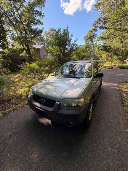 2005 FORD Escape