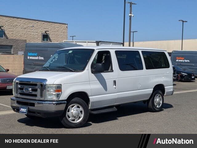 2012 FORD E-350