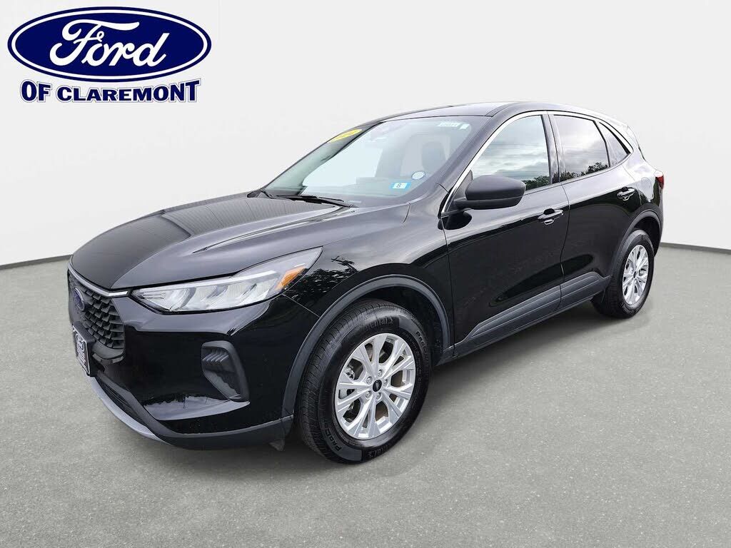 2024 FORD Escape