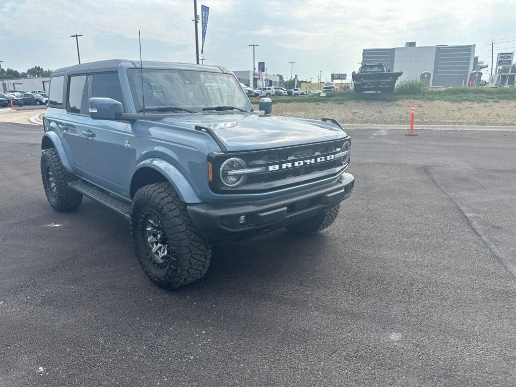 2024 FORD Bronco