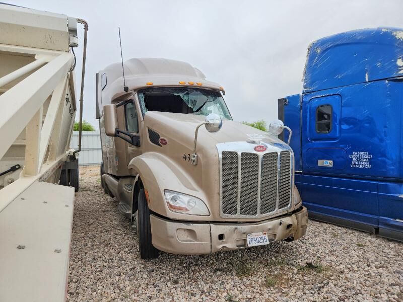 2021 PETERBILT 579