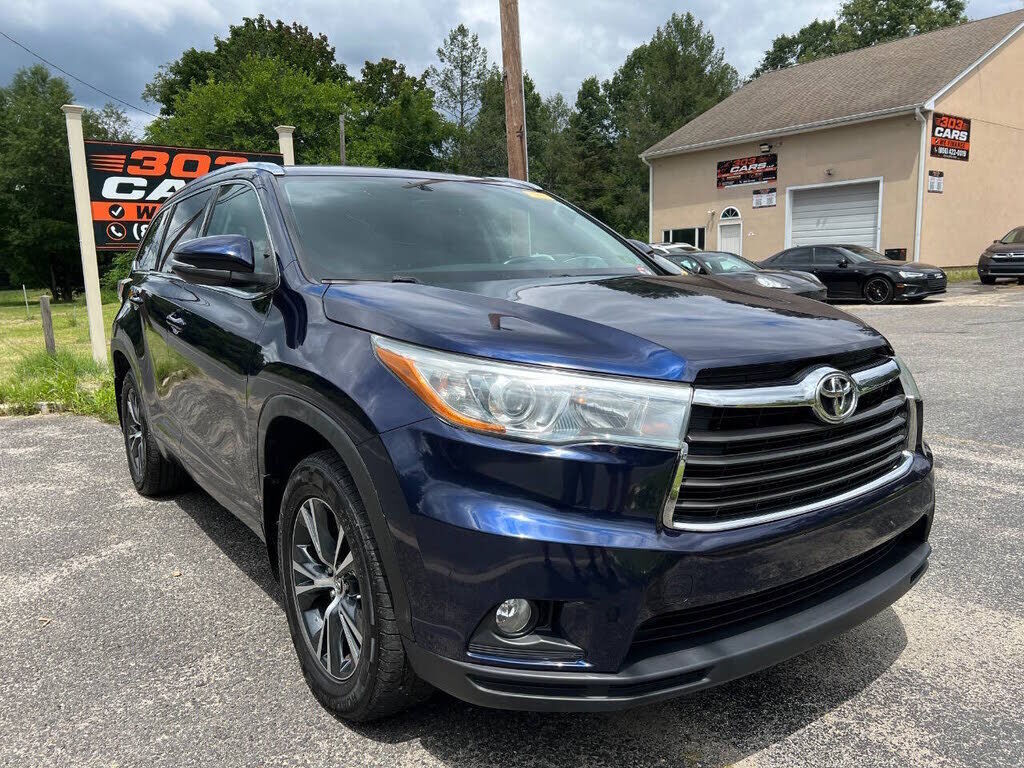 2016 TOYOTA Highlander