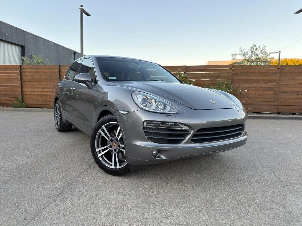 2011 PORSCHE Cayenne