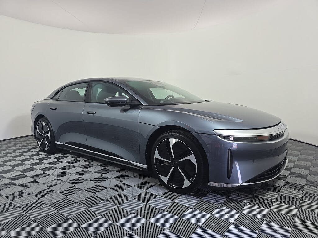 2025 LUCID Air